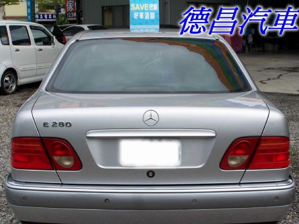 BENZ E280 99年 2.8銀 照片6