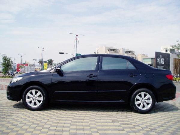 09 TOYOTA Altis 照片3