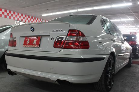 03~BMW 寶馬 3系列 318 照片8