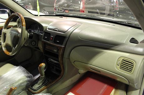 Nissan 日產 Sentra180  照片3