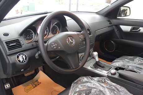 Benz 賓士 C-Class C 30 照片3