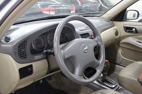 Nissan 日產 Sentra M1  照片2