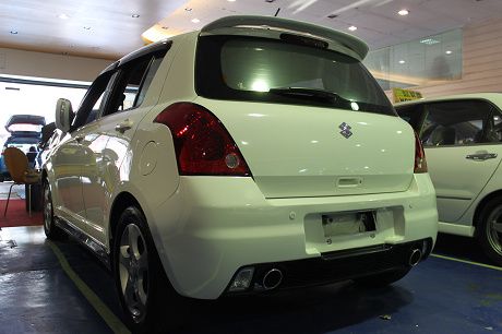 Suzuki 鈴木 Swift  照片10