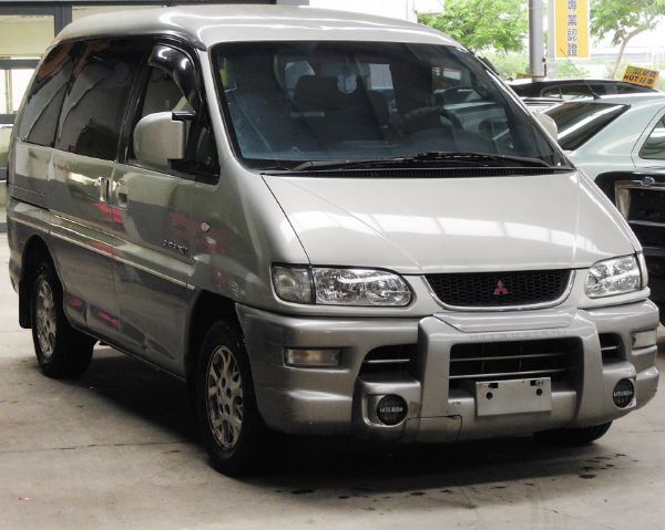 1998 三菱 司貝司其 高鐵汽車 照片1