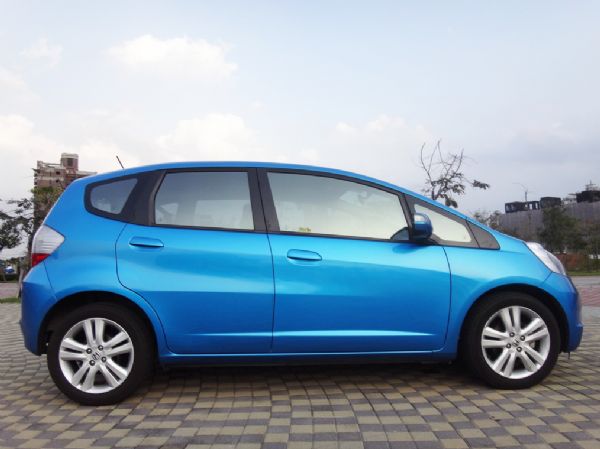 2011 HONDA FIT 頂級 照片2