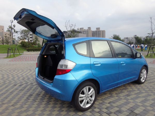 2011 HONDA FIT 頂級 照片5