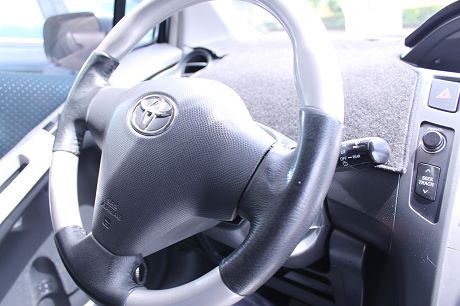 2007年豐田 Yaris 照片3