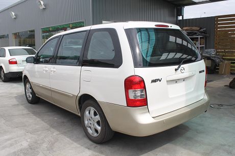 00年 Mazda MPV 照片10