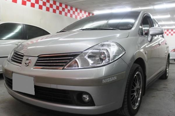 2008年日產 Tiida 照片1