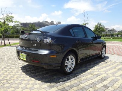 10 MAZDA 3 馬3 2.0S  照片4