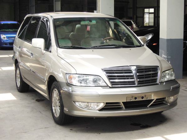 2003 三菱幸福力 6人座高鐵汽車   照片1