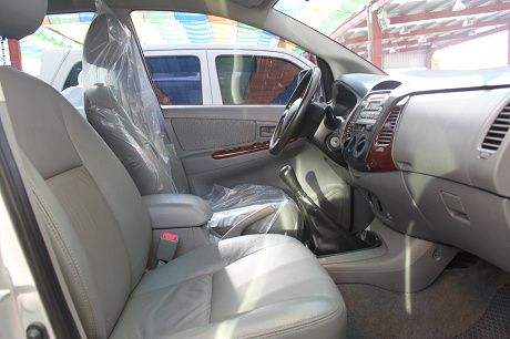 Toyota豐田 Innova  照片5