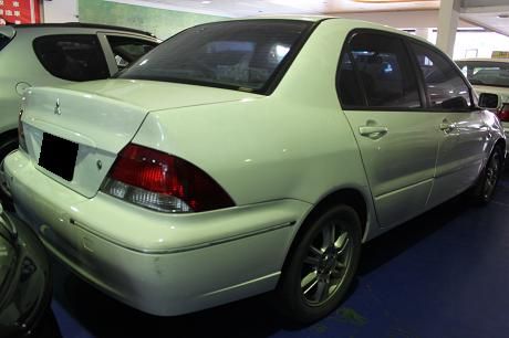 2002年 三菱 Lancer 照片10