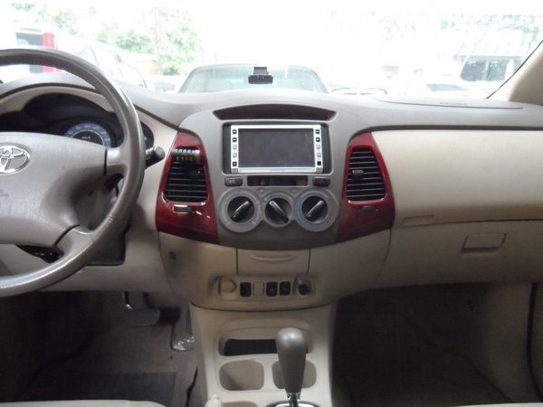 運達汽車09 TOYOTA Innova 照片4