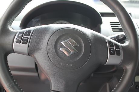 2006年Suzuki 鈴木 Swift 照片5