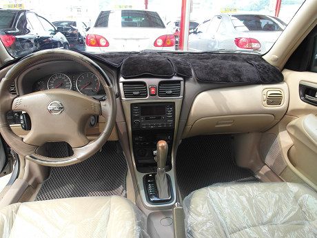 Nissan 日產 Sentra M1 照片3