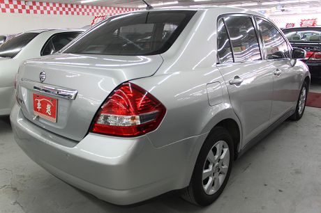 2007年 日產 Tiida 照片10