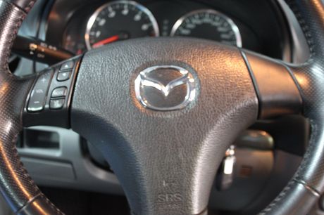 2005年Mazda 馬自達 6 照片5