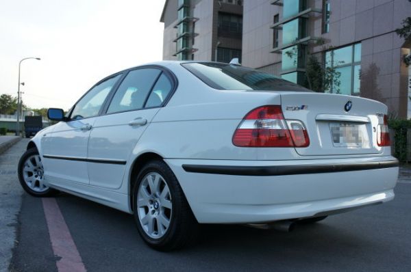 E46 BMW 318I 2.0 照片2