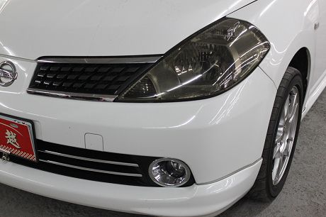 2010年Nissan 日產 Tiida 照片9