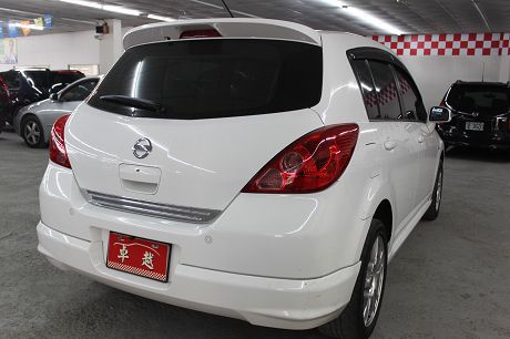 2010年Nissan 日產 Tiida 照片10