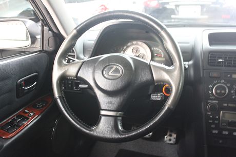 2004Lexus 凌志 IS 200  照片3