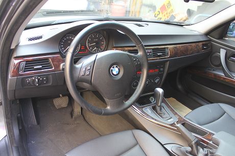 BMW 寶馬 3系列 320 照片3