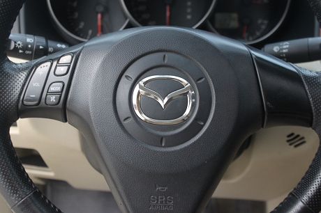 2005年Mazda 馬自達 3 照片5