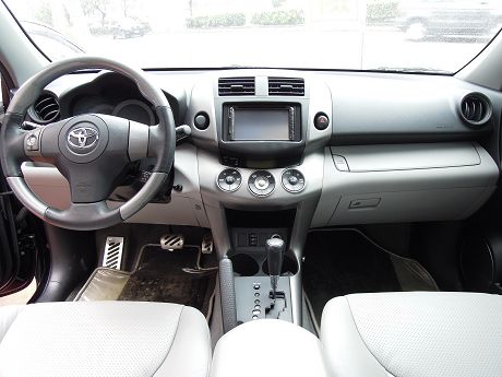 Toyota豐田 RAV4 照片2