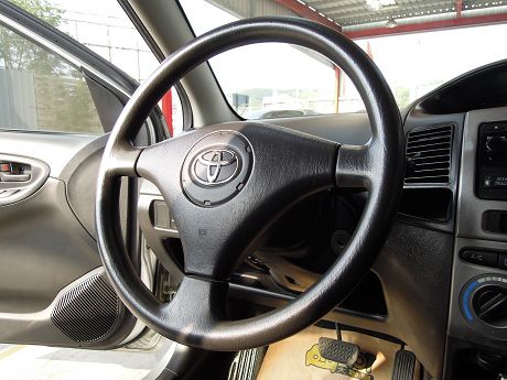 Toyota豐田 Vios 照片3