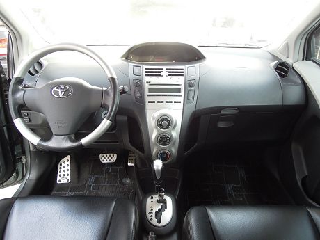 Toyota豐田 Yaris 照片2