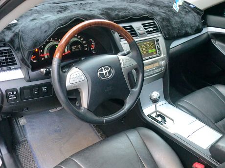 Toyota豐田 Camry  照片3