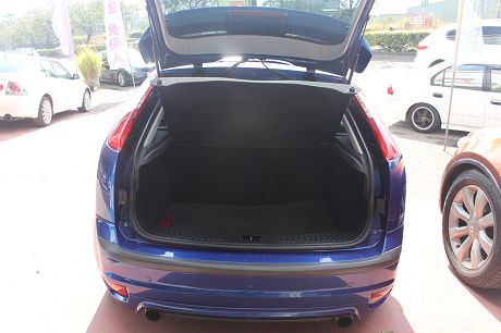 Ford 福特 Focus 2.0 照片9