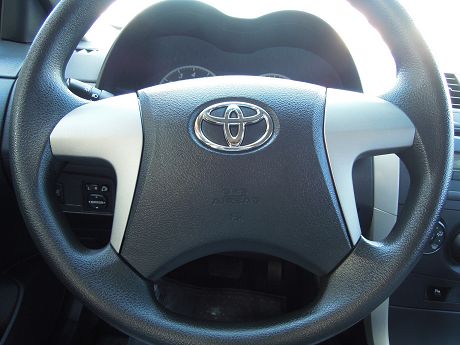 2011年Toyota豐田 Altis 照片5