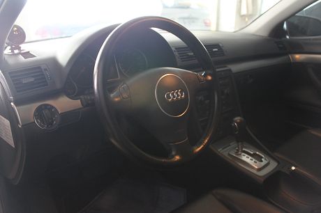 Audi 奧迪 A4 1.8T Avan 照片3