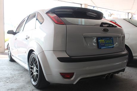 Ford 福特 Focus 1.8 照片10