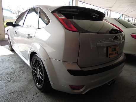 Ford 福特 Focus 1.8 照片10