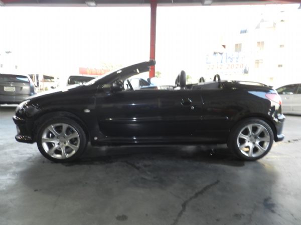 Peugeot 206CC 黑 1.6 照片7