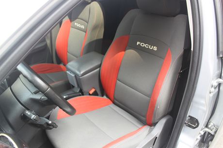 Ford 福特 Focus 2.0 照片5