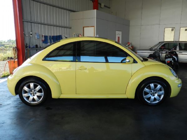 Beetle 金龜車1.8T 黃  照片9