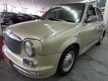 2004年日產 Verita 照片1