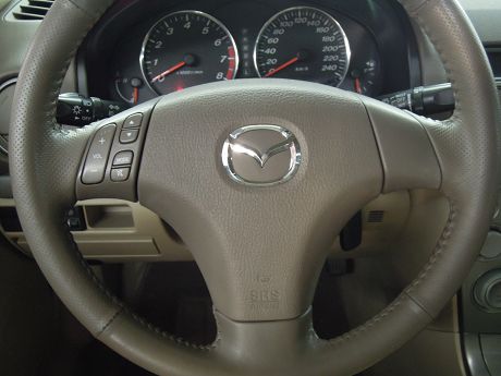 2004年Mazda 馬自達 6 照片6