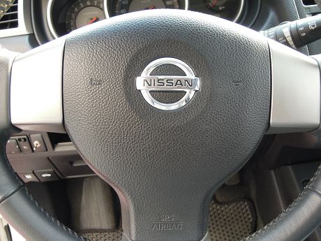 2008年Nissan 日產 Tiida 照片5