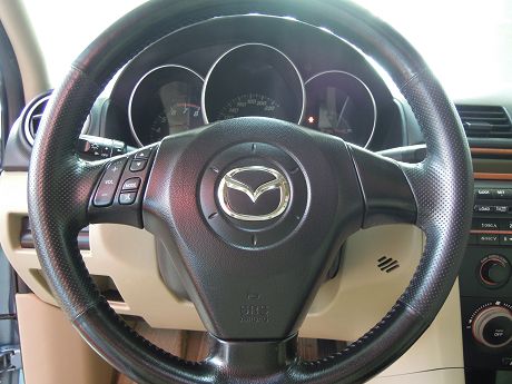 2006年Mazda 馬自達 3 照片5