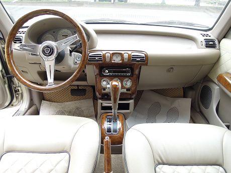 2005 Nissan 日產 Verit 照片2