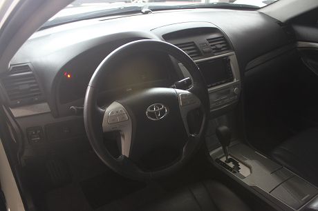 Toyota豐田 Camry  照片3