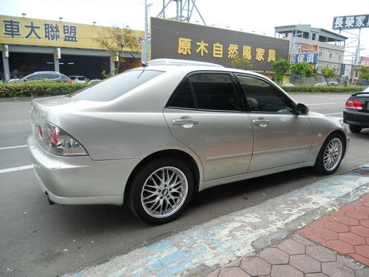 LEXUS/凌志IS200 照片2