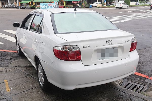 2010年 豐田 VIOS 1.5 E版 照片4