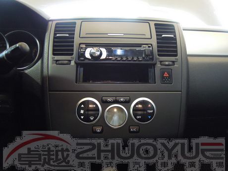 2008年Nissan 日產 Tiida 照片6