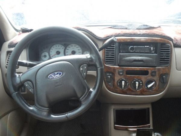 03年福特FORD ESCAPE 2.0 照片6